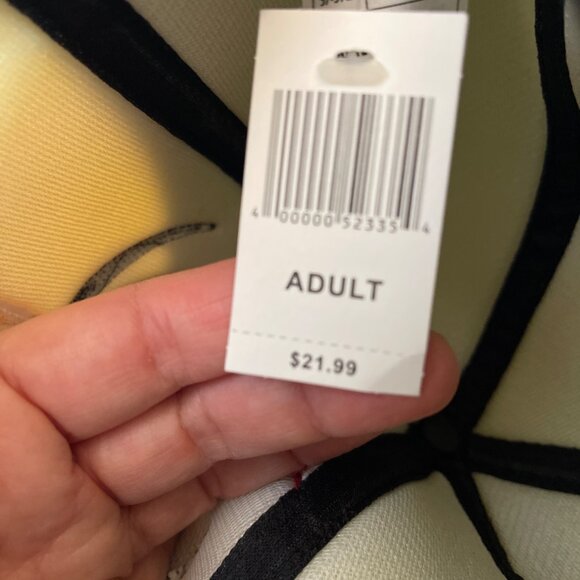 Disney Minnie Mouse Black & Red Polka Dot Character Hat With Bow - Picture 9 of 11